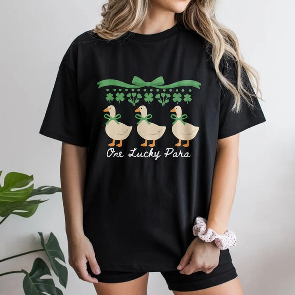 One Lucky Para T-Shirt | Cute Goose St Patrick's Day Design | Premium Soft Cotton | Teacher Appreciation Gift for Paraprofess